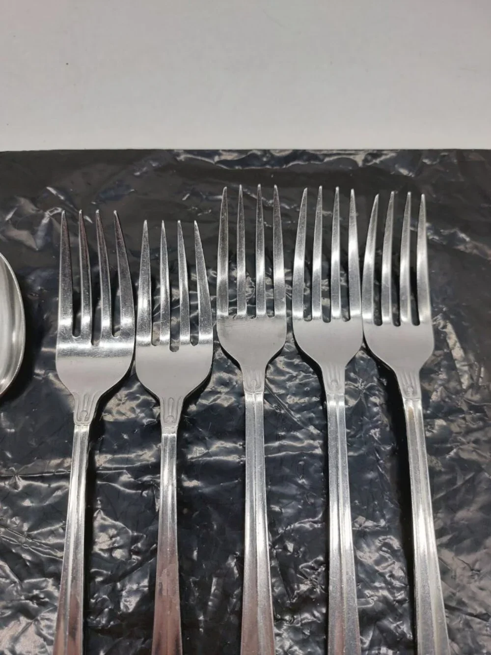 E C Ltd Aural Stainless Flatware 3 Dinner 2 Salad Forks 3 Soup Spoons Lot Of 8